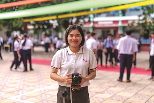 Nghề báo không chỉ để mưu sinh