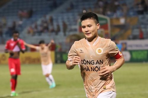 Quang Hải chốt tương lai, ông Kim Sang Sik buồn hay vui?