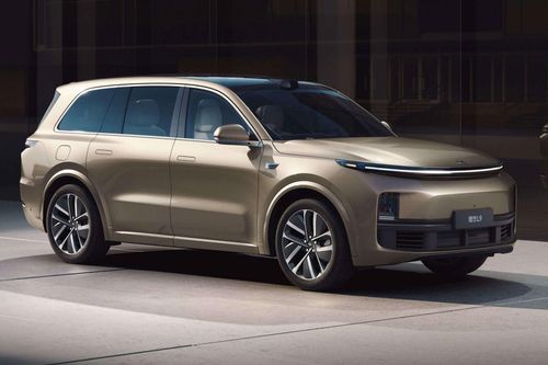 Chiếc xe SUV của Trung Quốc gặp nạn vì lỗi ngớ ngẩn của phanh tự động