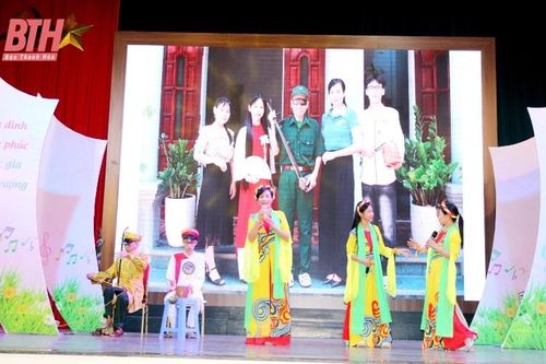 Liên hoan tiếng hát, các hình thức nghệ thuật 'Gia đình gắn kết yêu thương'