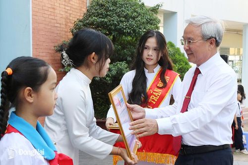 Nỗ lực đưa thông tin đối ngoại đến với nhân dân
