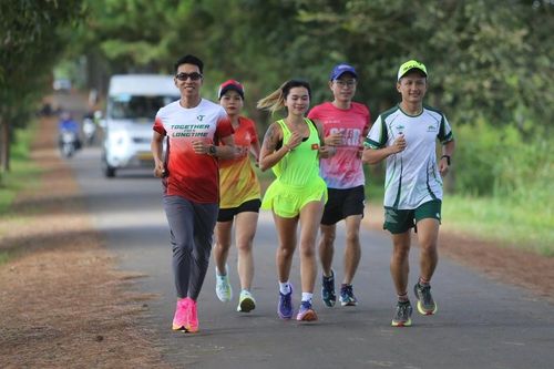 Giới trẻ Gia Lai rèn kỹ thuật chạy bộ