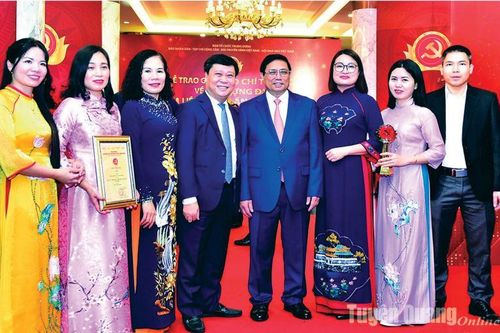 Khẳng định vị thế từ các giải báo chí