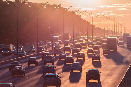 Những biện pháp an toàn khi lái xe dưới thời tiết nắng nóng