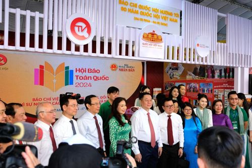 Giữa muôn trùng lắng đọng phù sa