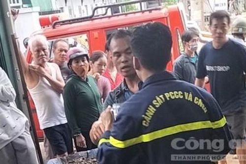 Giải cứu người đàn ông bị mắc kẹt dưới giếng sâu 30m