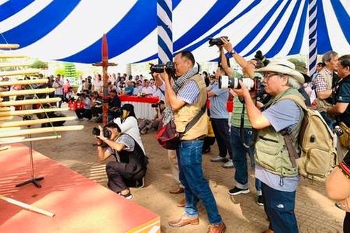 Báo chí tự 'quy hoạch' để tồn tại