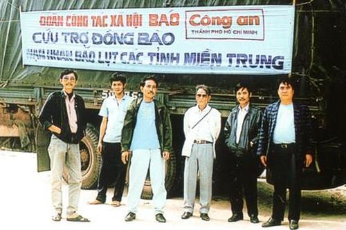 Khúc bi tráng trong mưa