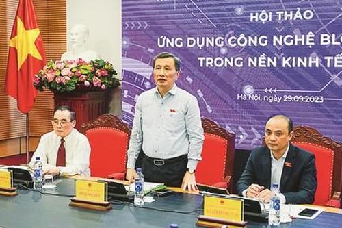 Ứng dụng của Blockchain và AI thúc đẩy sự phát triển của ngành báo chí