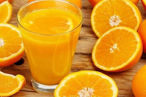 Những ai không nên uống nước cam?