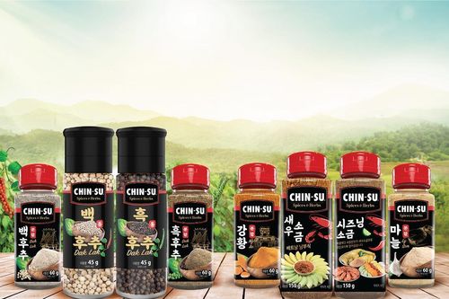 Thực khách thích thú trải nghiệm Bộ sưu tập gia vị Chin-su tại Seoul Food 2024