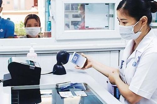 Đẩy mạnh ứng dụng công nghệ thông tin, chuyển đổi số trong chăm sóc sức khỏe nhân dân