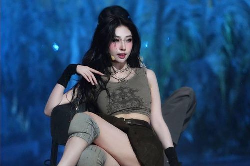 Huyền Baby, Khổng Tú Quỳnh bùng nổ ở show Trung Quốc