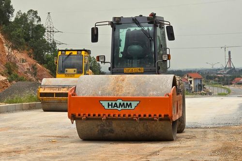 Doanh nghiệp đề nghị tài trợ bằng sản phẩm xây dựng trục Bắc - Nam