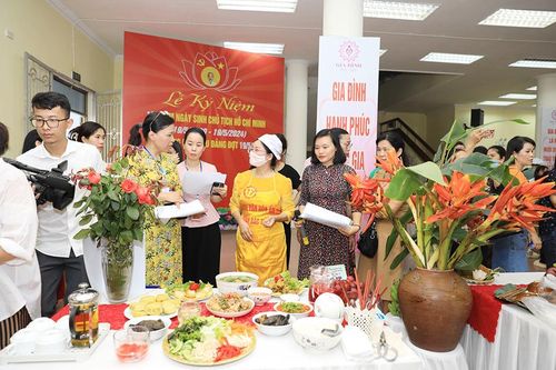 Sôi nổi hội thi 'Món ngon gia đình' quận Bắc Từ Liêm năm 2024
