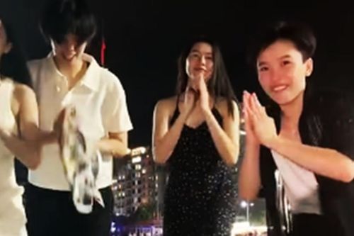 Tin nóng thể thao sáng 22/6: Bộ tứ bóng chuyền nữ Việt Nam bất ngờ có hành động 'lạ', đã có đội đầu tiên bị loại ở EURO 2024
