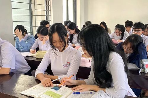 Cô giáo Đà Nẵng mách nước 'mẹo' xác định từ khóa để tìm đáp án cho môn Lịch sử