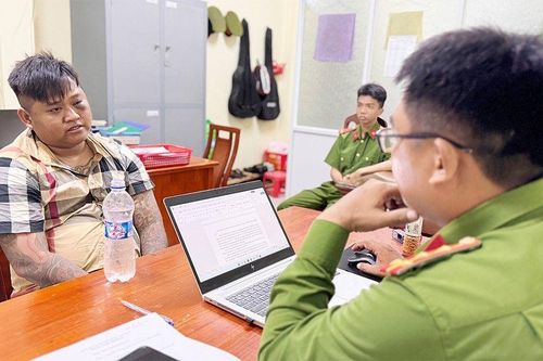 Chống người thi hành công vụ 2 thanh niên bị khởi tố bắt tạm giam