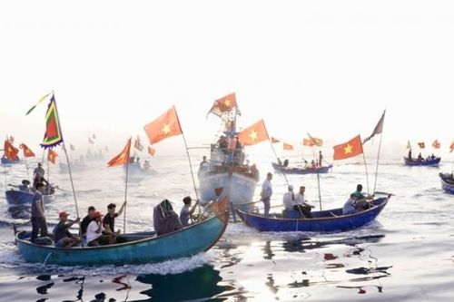 Bình Định: Rộn ràng lễ hội cầu ngư Lộ Diêu