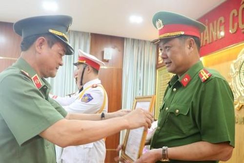 Bản tin 8H: Bổ nhiệm Thủ trưởng Cơ quan Thi hành án hình sự Công an TP HCM