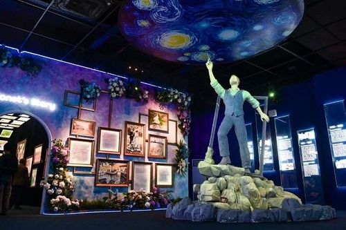 Mê mẩn ngắm nhìn 'khu vườn' của danh họa Monet và Van Gogh