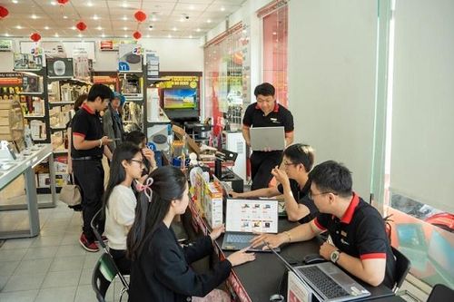 Laptop cấu hình mạnh, chạy 'mượt' AI sẽ hút khách mùa tựu trường