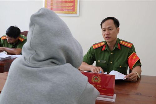 Tìm việc làm qua mạng, bị lừa đảo hơn 900 triệu đồng