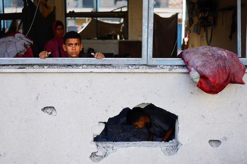 Quân đội Israel đẩy mạnh tấn công nhiều khu vực Dải Gaza