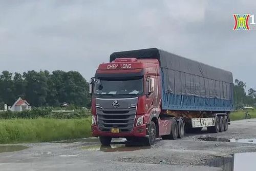 Đường xuống cấp kêu đang 'kêu cứu' tại Sóc Sơn