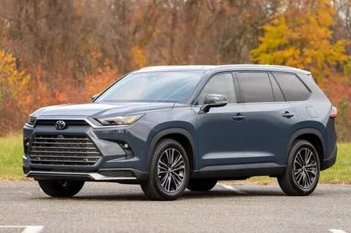 Toyota tạm ngừng sản xuất Grand Highlander và Lexus TX
