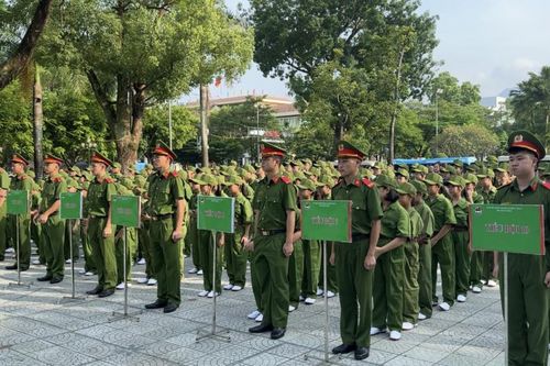 Lễ xuất quân chương trình 'Học làm chiến sĩ công an' lần thứ 5