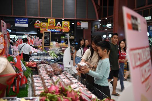 Vải thiều Việt Nam bán ở siêu thị Thái giá gần 300.000 đồng/kg