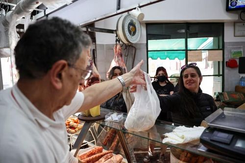 Lạm phát buộc người Argentina từ bỏ 'món khoái khẩu'