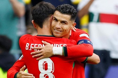 Nhật ký EURO bằng thơ (Bồ Đào Nha - Thổ Nhĩ Kỳ 3-0): Thành Lisbon ca khúc khải hoàn