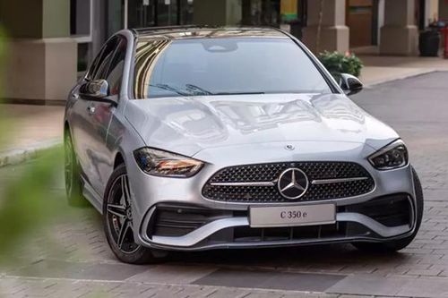 Mercedes-Benz C-Class 'ăn' chỉ 1,5 lít xăng/100 km sắp bán tại Việt Nam