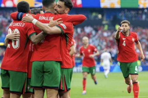 Ronalo kiến tạo thành bàn, Bồ Đào Nha giành vé vào vòng 1/8 Euro 2024