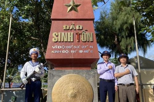 Nhà báo Phong Chương - Báo Nhân Dân: Trường Sa, mối ân tình còn mãi!