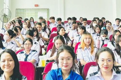 Đoàn viên, sinh viên tích cực phòng, chống ma túy góp phần xây dựng đô thị văn minh
