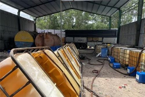 Phát hiện 28.000 lít nhớt tái chế nguy hại trái phép tại cơ sở tái chế phế liệu