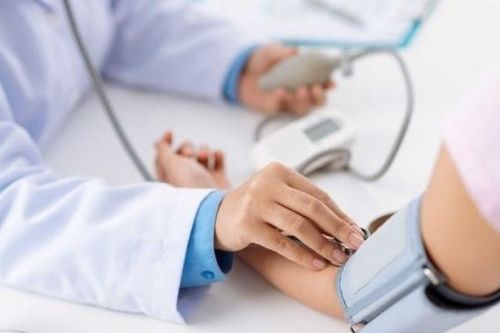 Một số dấu hiệu cảnh báo tăng huyết áp