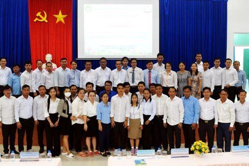 Khai giảng lớp Y sỹ đa khoa cho 40 lưu học sinh