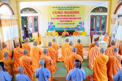Quảng Nam: Ban Trị sự Phật giáo tỉnh thăm, sách tấn chư hành giả Ni an cư tại tịnh xá Ngọc Kỳ