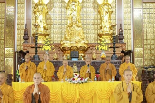 Ban Hoằng pháp T.Ư và Ban Kinh tế - Tài chính T.Ư thăm, sách tấn các trường hạ vùng Tây Nguyên