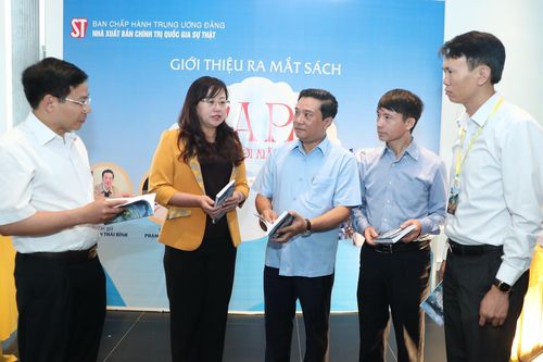 Ra mắt sách quảng bá đất và người Sa Pa