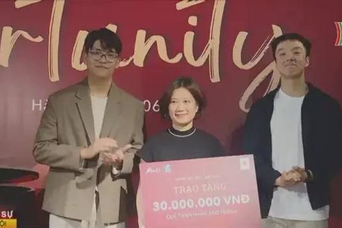 Triển lãm tranh gây quỹ và quyên góp từ thiện