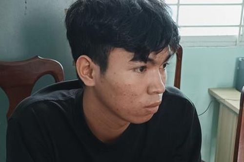 Tưới xăng đốt nhà người yêu vì bị chia tay trong ngày sinh nhật