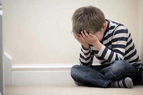 5 biểu hiện đáng lo ở con buộc bố mẹ phải xem lại mình