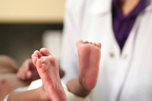Niềm hạnh phúc được làm cha mẹ của cặp vợ chồng mang gen bệnh tan máu bẩm sinh