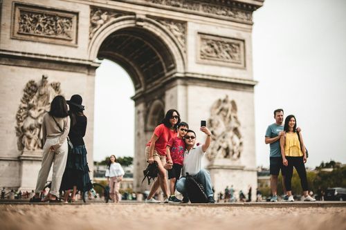 Châu Âu giành giật khách Trung Quốc