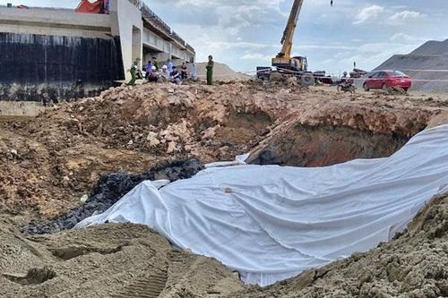 Hiện trường sạt lở dự án cao tốc khiến hai công nhân nữ thương vong